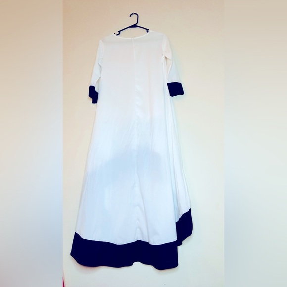 Formal dress - Picture 2 of 2